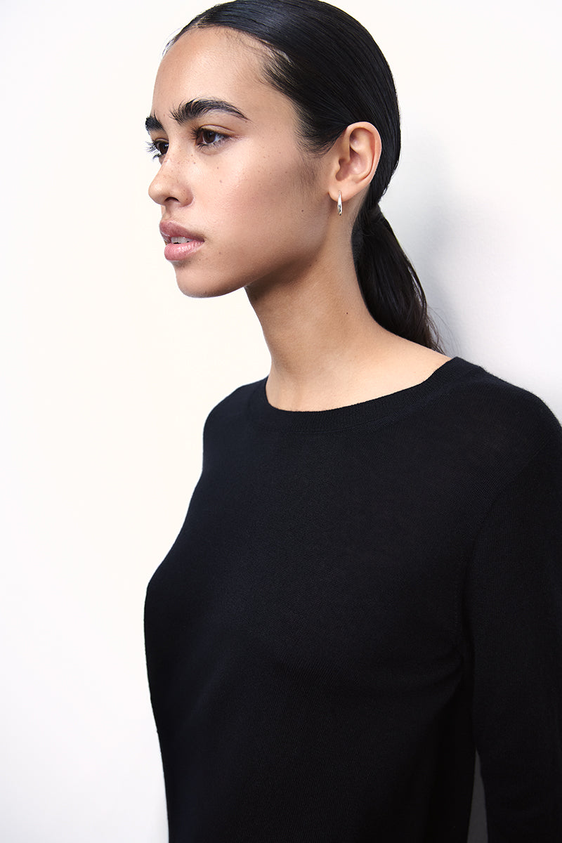 Jersey basico con cuello redondo de cashmere light