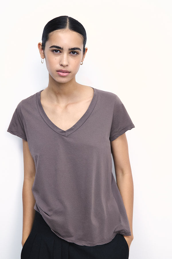 Camiseta de algodón con cuello V