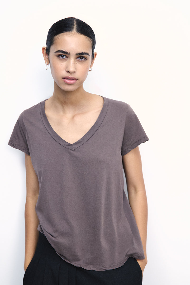 Camiseta de algodón con cuello V