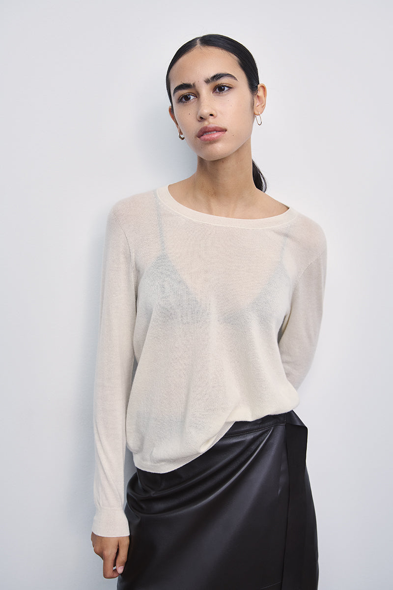 Jersey basico con cuello redondo de cashmere light