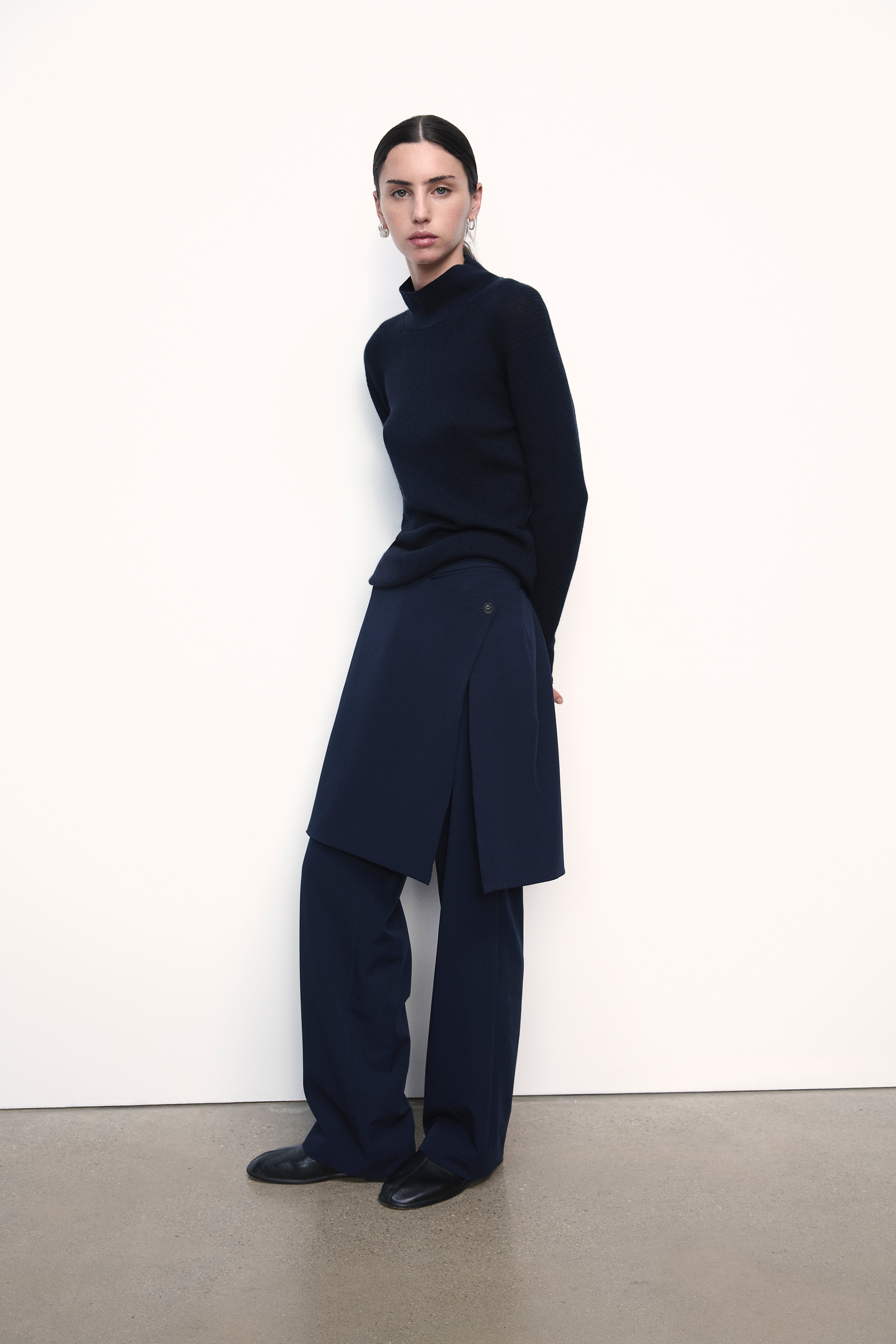 6741272  #color_deep blue