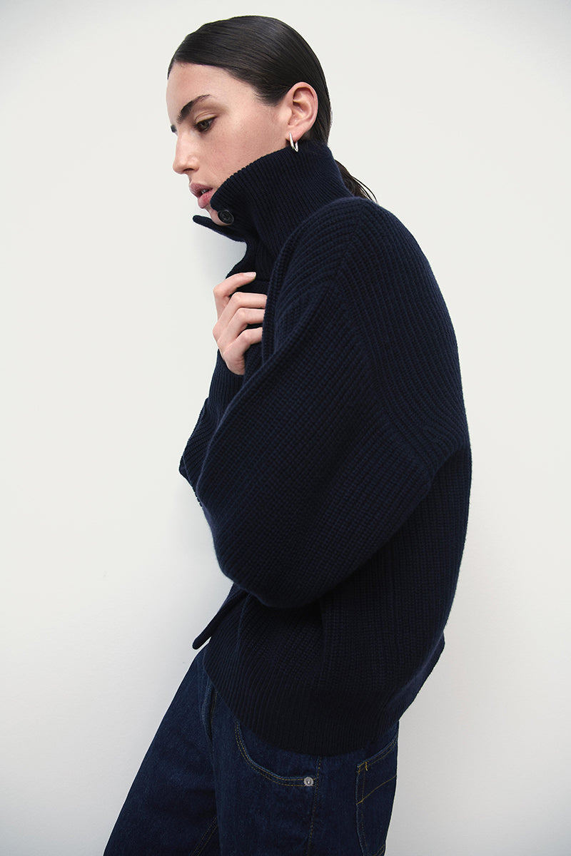 #color_deep blue