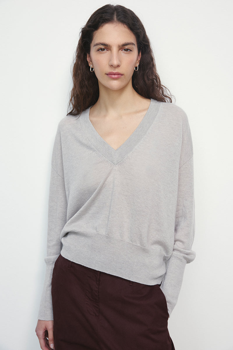 Jersey de cashmere con escote V