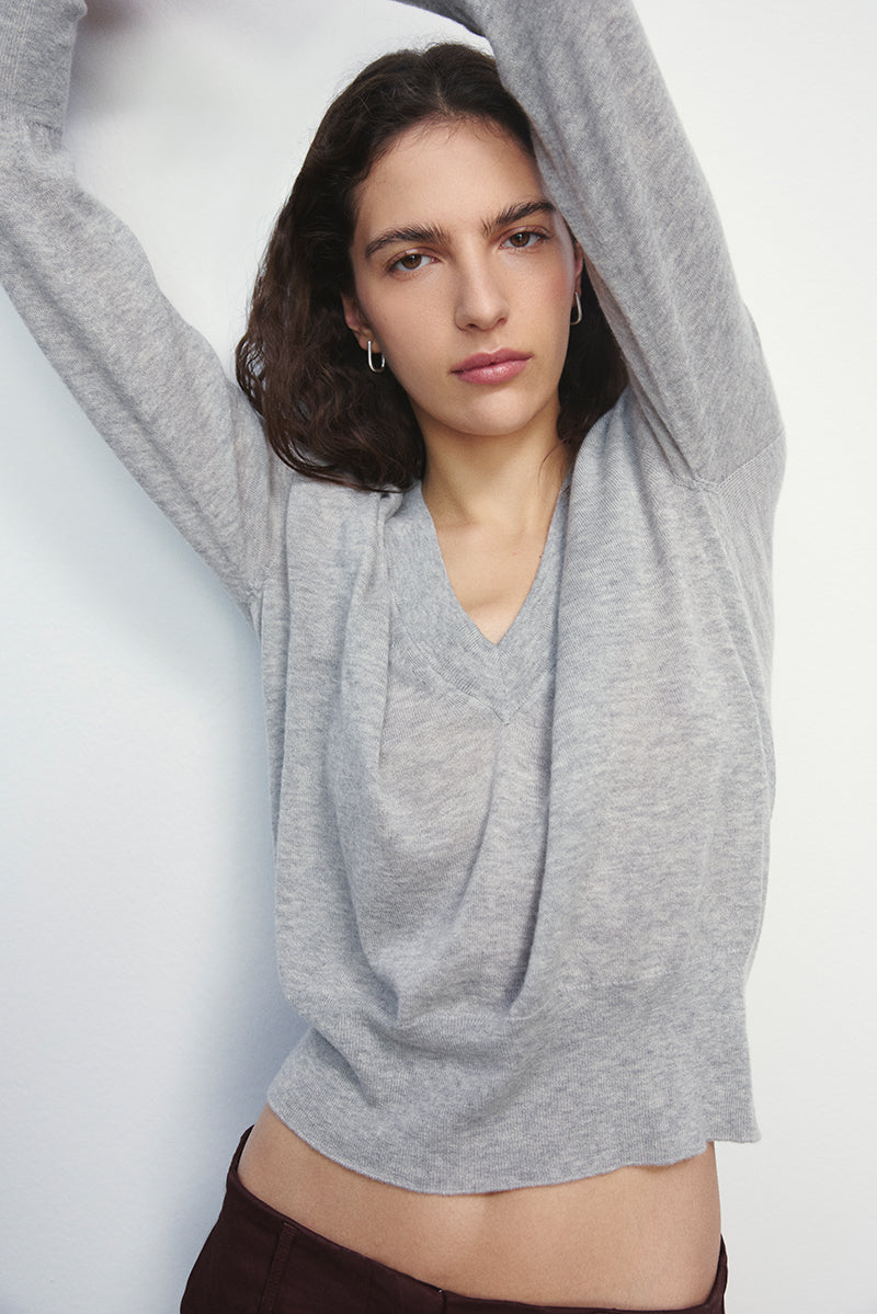 Jersey de cashmere con escote V