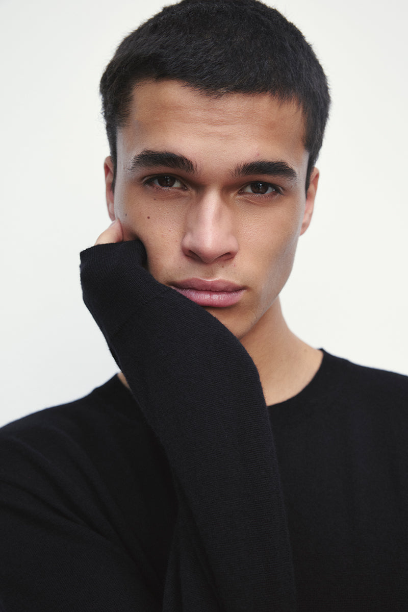 Basic light cashmere sweater