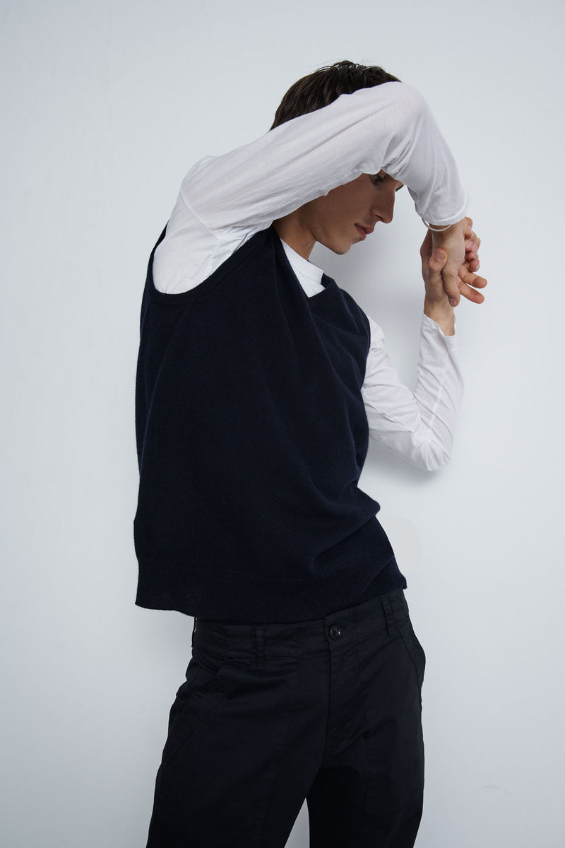 Knit cashmere vest with V neck - Deep Blue