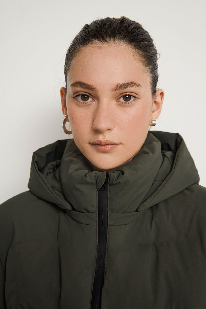 Chaqueta acolchada con interior de pluma - Black  - 100% Nylon 100% Pluma natural