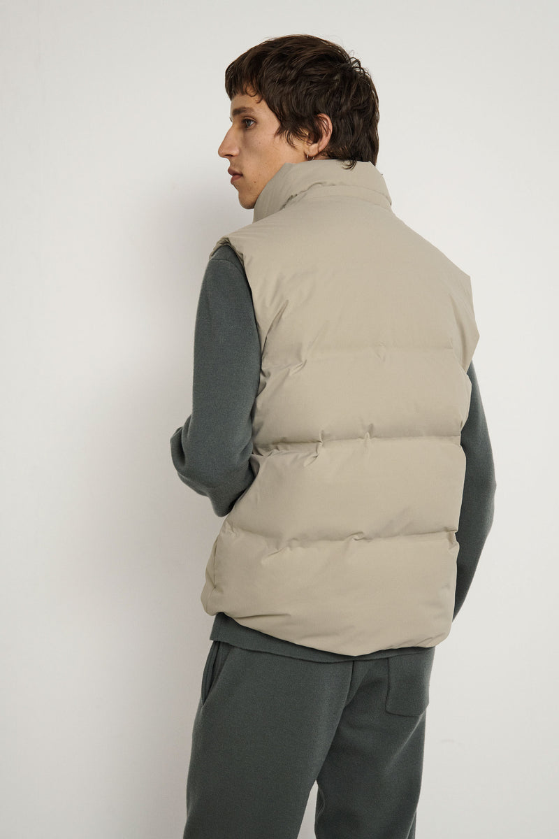 Chaleco acolchado con interior de pluma - Black  - 100% Nylon 100% Pluma natural