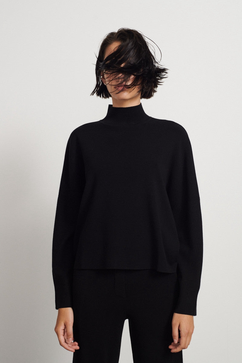 Top de punto doble con cuello perkins - Black  - 72% Viscosa 28% Poliéster