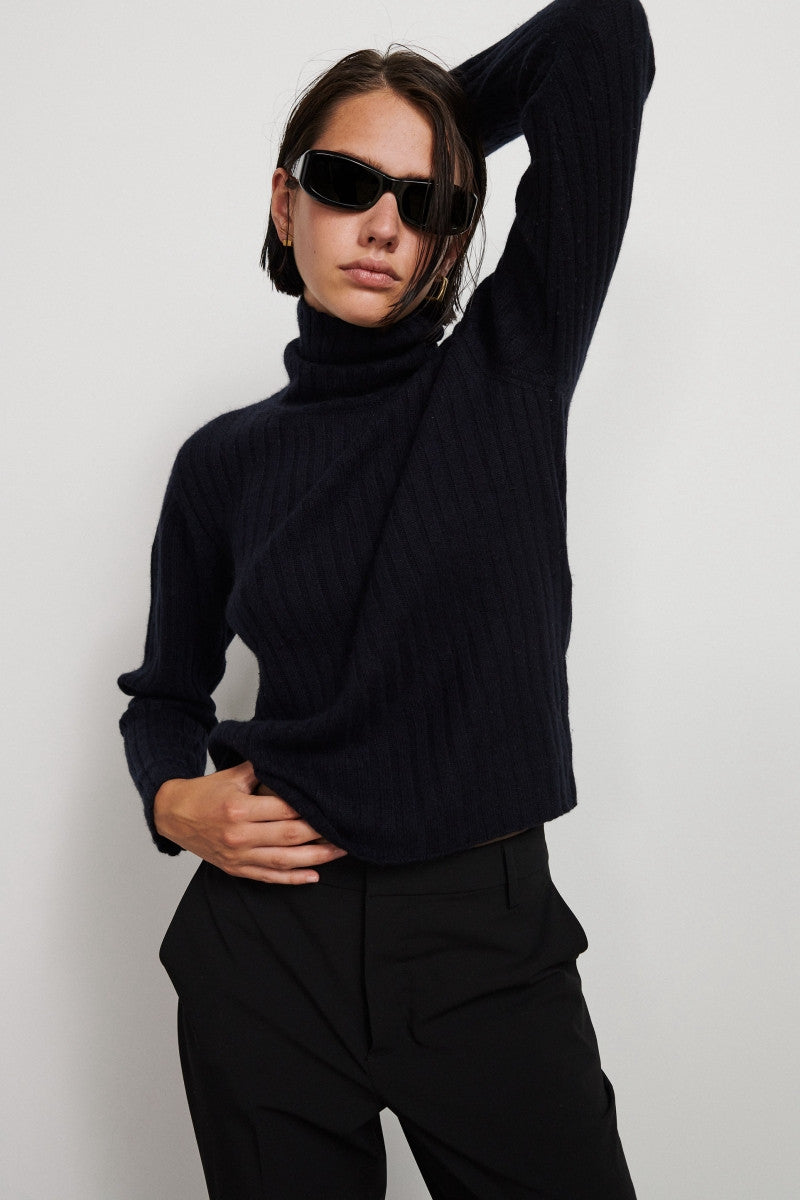 Cuello vuelto de cashmere - Dark Beige