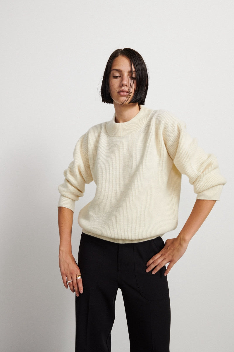 Round neck cashmere sweater - Soft Ecru
