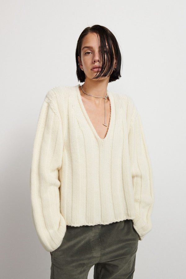 Ribbed cashmere Vneck sweater - Eclipse