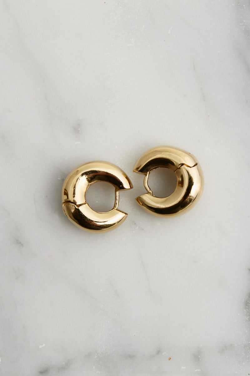Pendientes con diseño circular bañados en oro - Gold