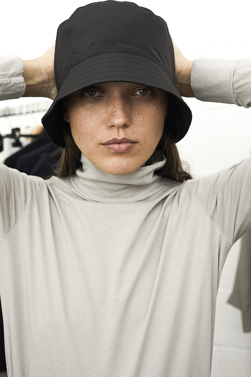 Sombrero reversible de franela e impermeable - Black  - Franela o Nylon